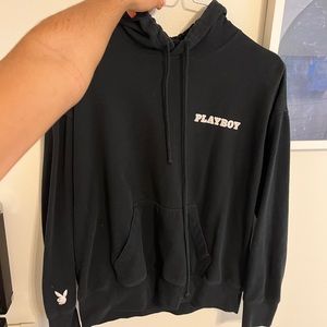 Comfy xs black hoodie! Bought from pacsun. Fits XS and S. Og price not known